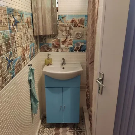 Silver Apartment
